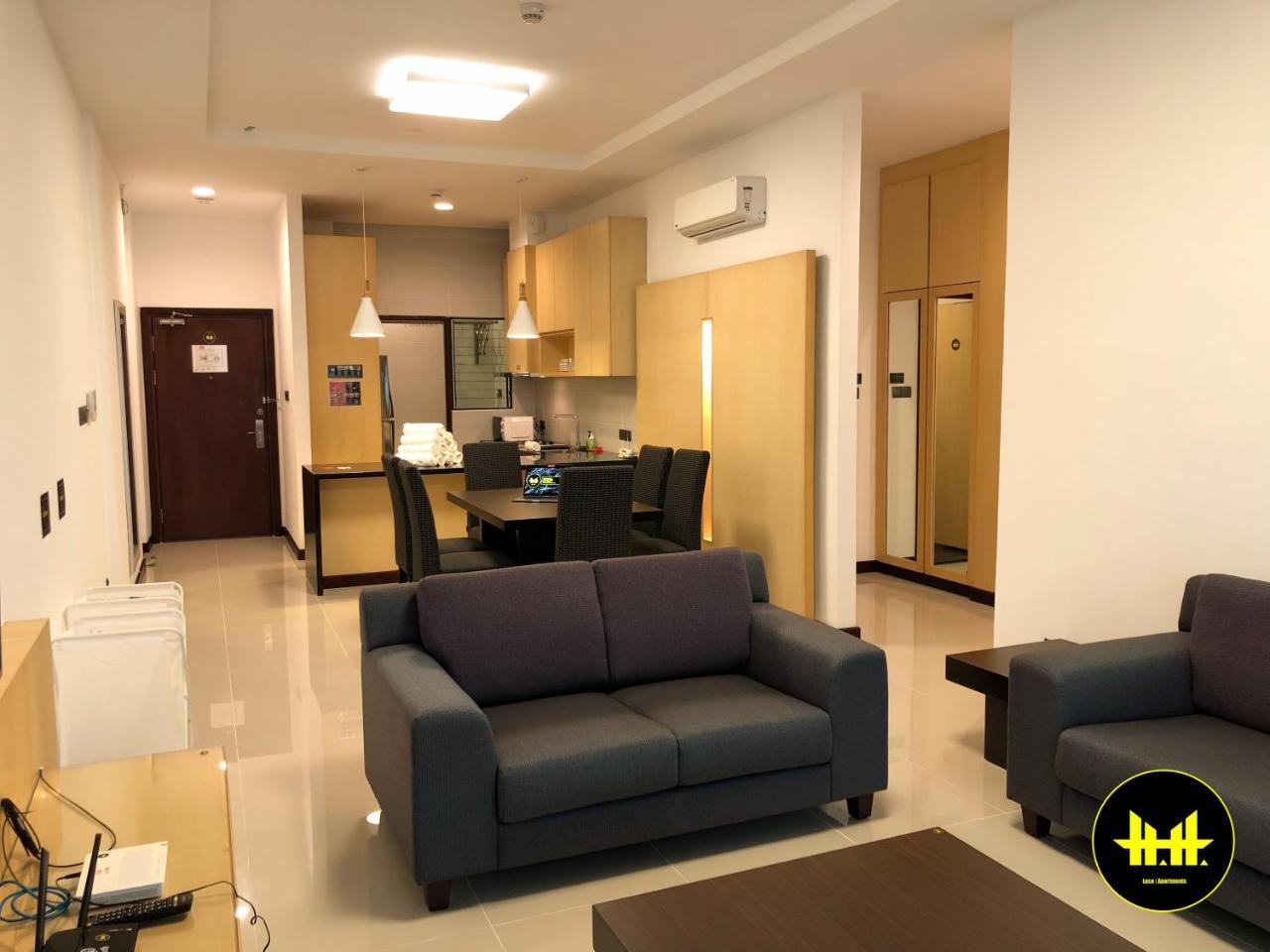 Luco Apartments @ Imperial Suites 쿠칭 외부 사진