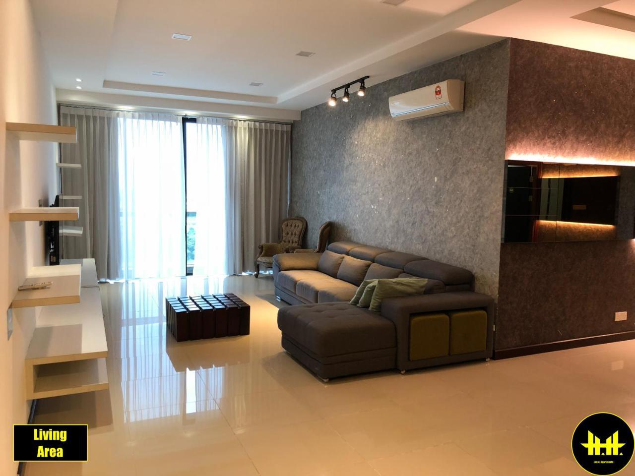 Luco Apartments @ Imperial Suites 쿠칭 외부 사진