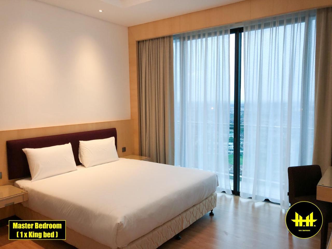 Luco Apartments @ Imperial Suites 쿠칭 외부 사진