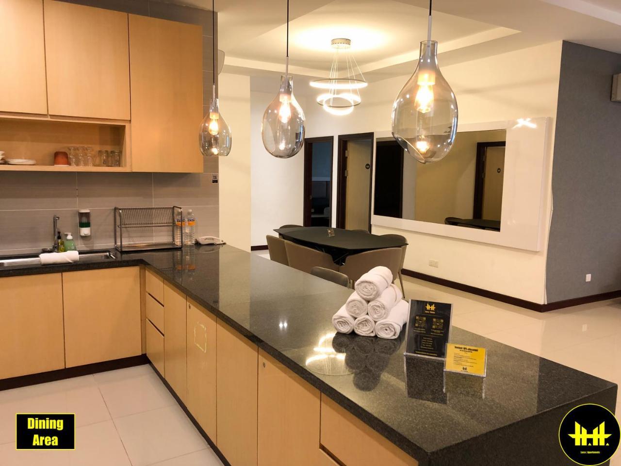 Luco Apartments @ Imperial Suites 쿠칭 외부 사진