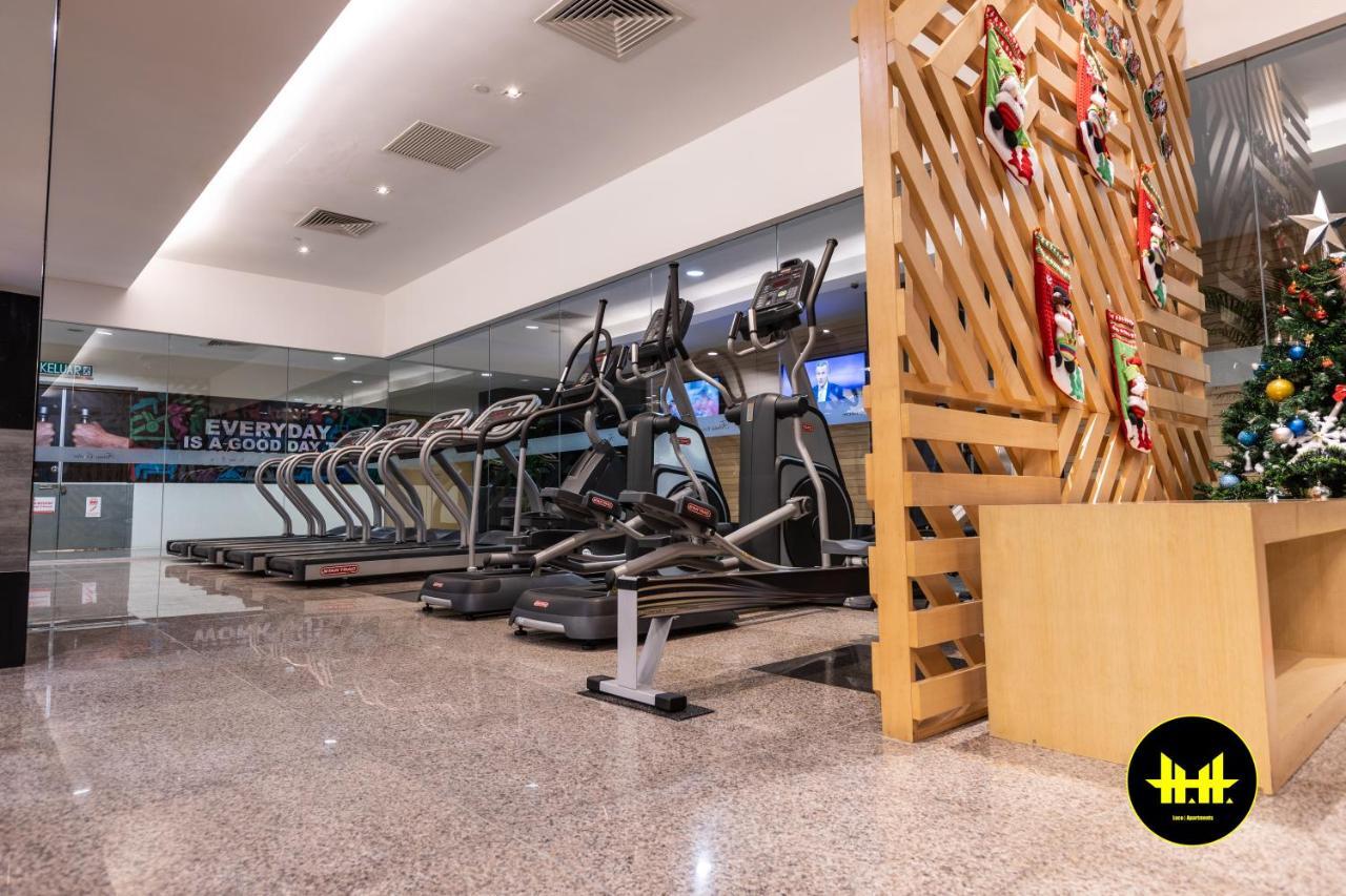 Luco Apartments @ Imperial Suites 쿠칭 외부 사진