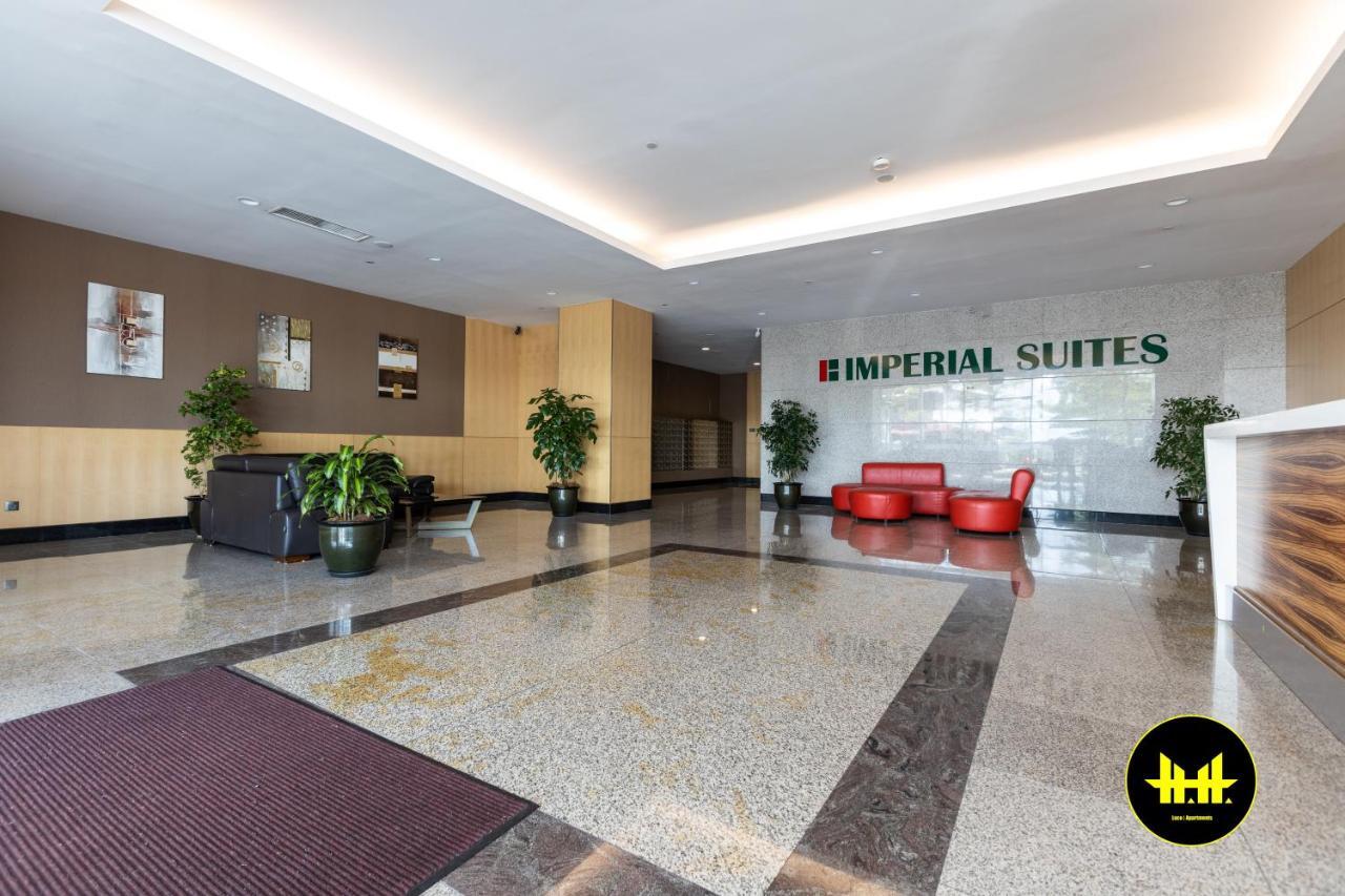 Luco Apartments @ Imperial Suites 쿠칭 외부 사진
