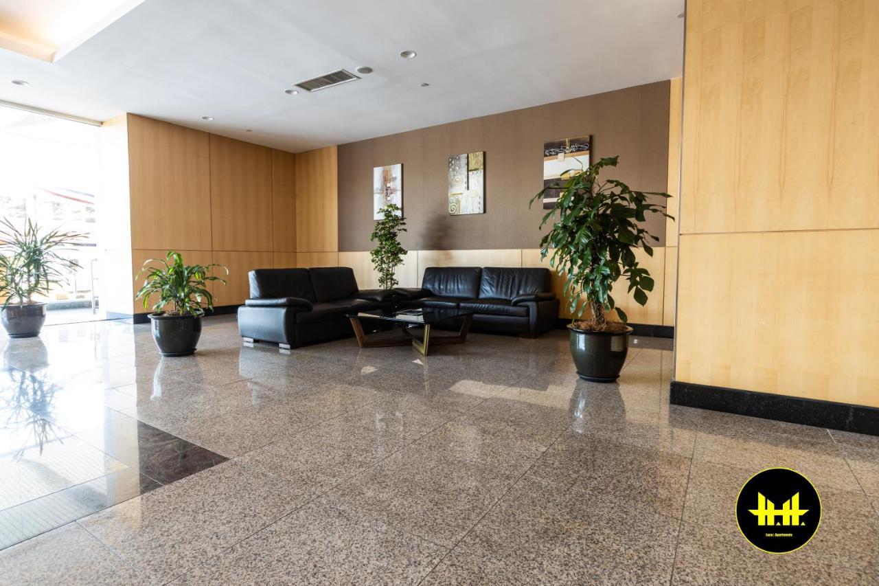 Luco Apartments @ Imperial Suites 쿠칭 외부 사진