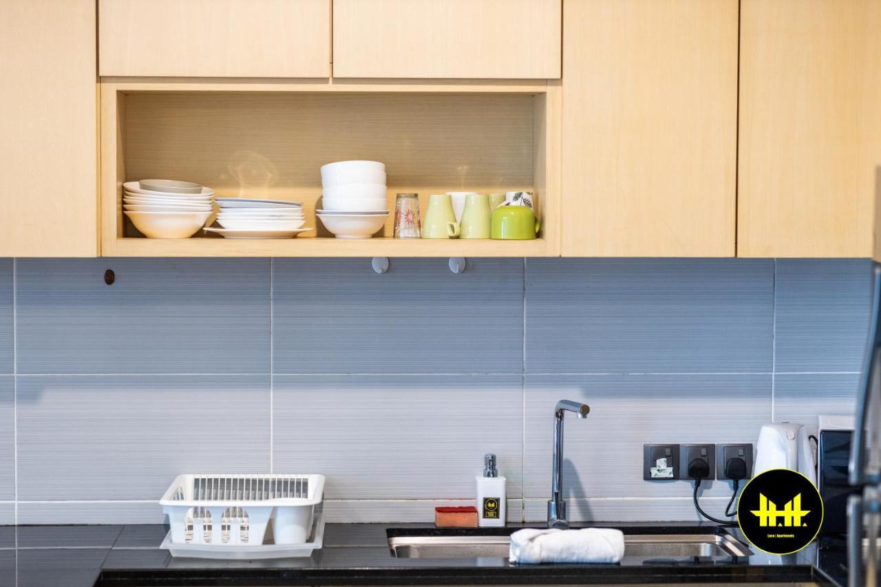 Luco Apartments @ Imperial Suites 쿠칭 외부 사진